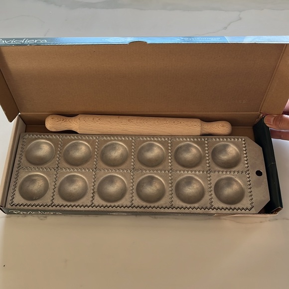 Ravioli Maker - Ravioliera -New in box from Williams & Sonoma - Picture 4 of 4